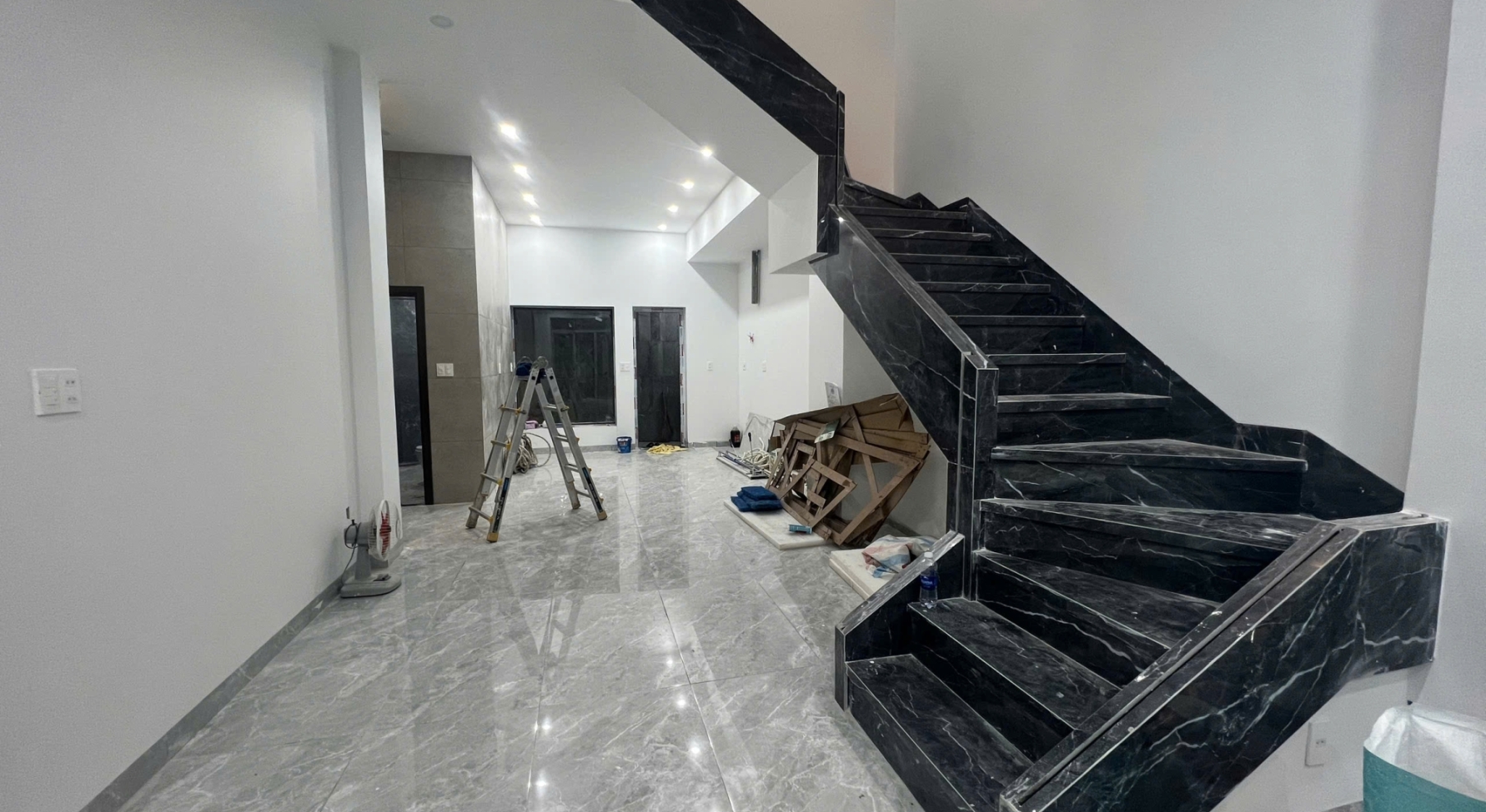 Hoàn thiện nhà phố Quận 12