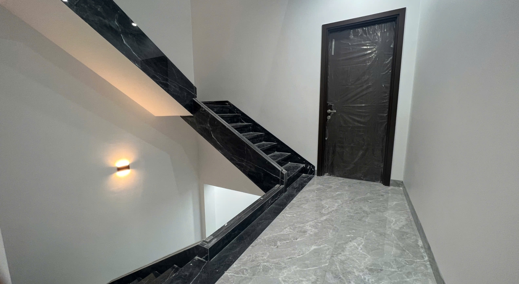 Hoàn thiện nhà phố Quận 12