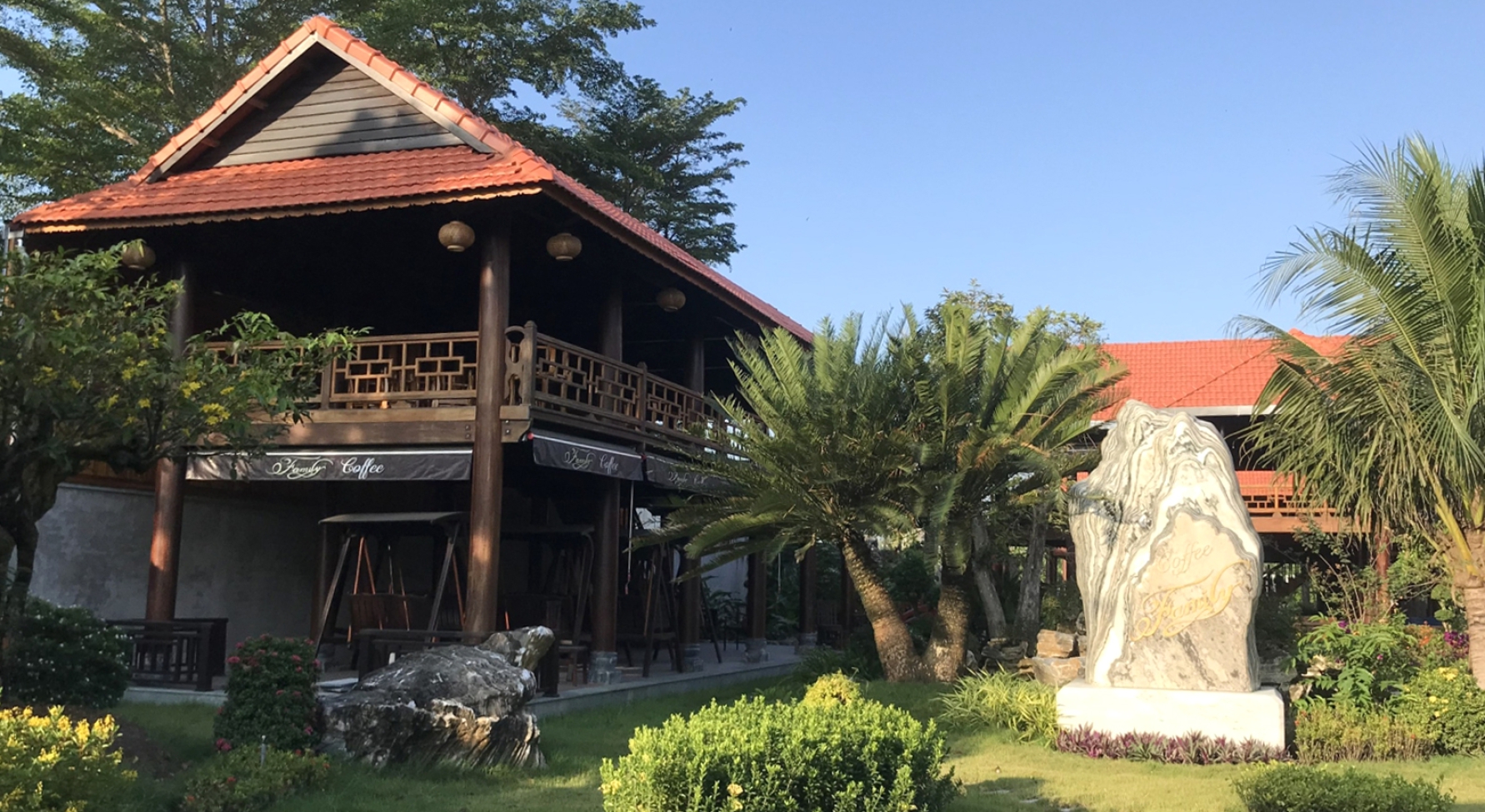 Quán cafe sân vườn